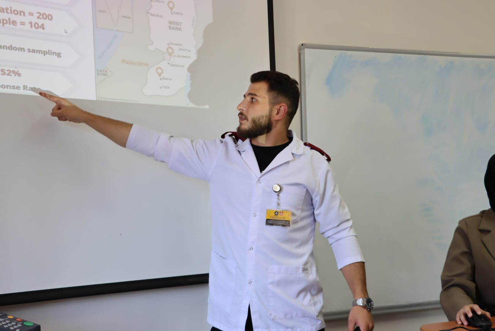 2-education-research-innovation-hover-2