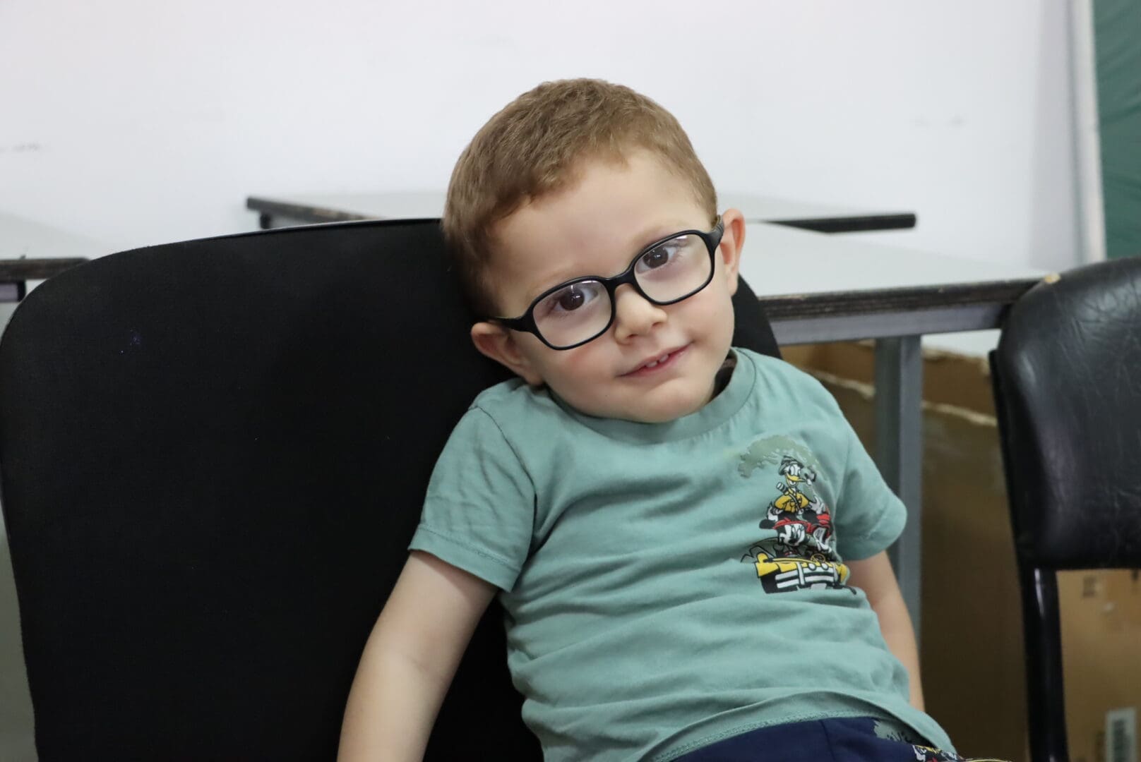 2-women-children-hover