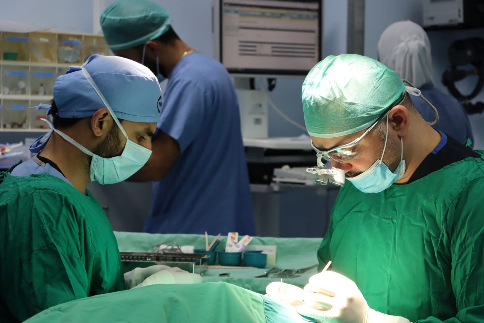 operation-theater-team-mohammad-daraghmeh-squint-surgery