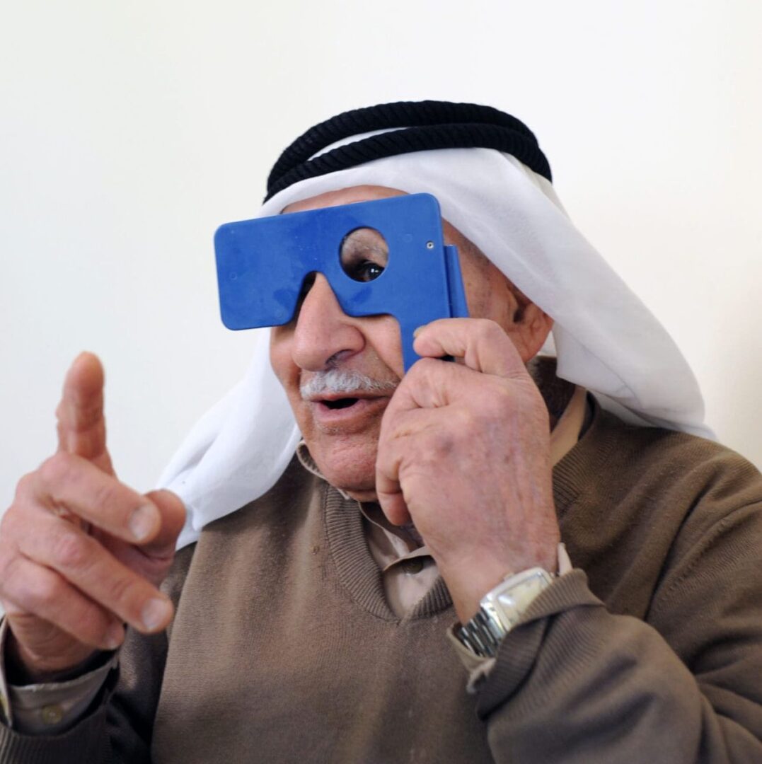 traditional-palestinian-men-recieve-screening-on-outreach-2017-credit-will-ashton-2